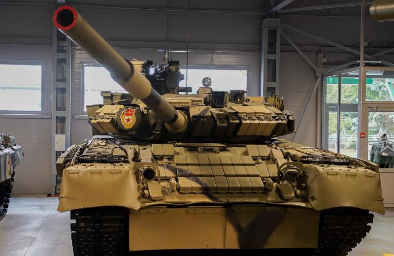 Основной танк Т-80У (Объект 219АС)