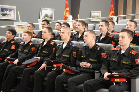 В парке «Патриот» состоялось подведение итогов лётной подготовки