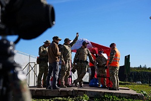 photo_5345902328718423322_y