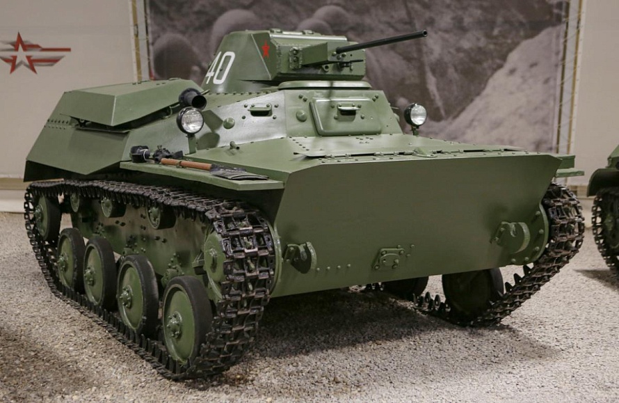 Советский легкий плавающий танк Т-40