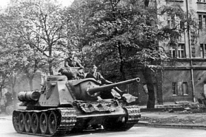 САУ СУ-100, Берлин 1945 год