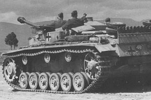 StuG-III-Ausf.-F8_-10t-TD_-Tunis