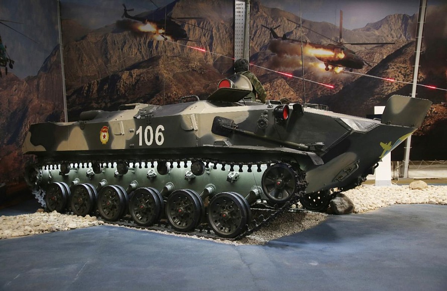 Командно-штабная машина Р-149 БМРД