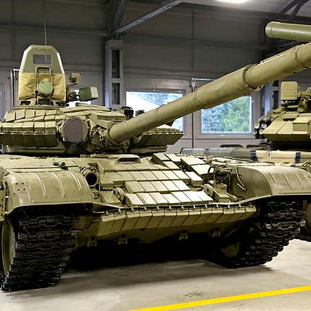 Основной танк Т-72АВ