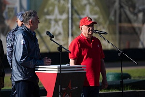 photo_5345902328718423306_y