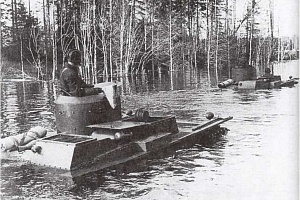 Tanki-T_38-na-plavu-vo-vremya-manevrov.-Moskovskiy-voennyy-okrug_-1937-god