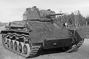 Легкий танк Т-80 майского выпуска на НИБТ Полигона, лето 1943 года.