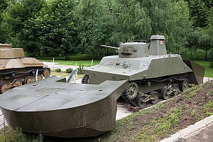 Плавающий танк Ка ми  со снятыми понтонами