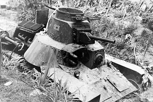 Zavyazshiy-v-khode-boya-legkiy-tank-KHa_Go-yaponskoy-morskoy-pekhoty