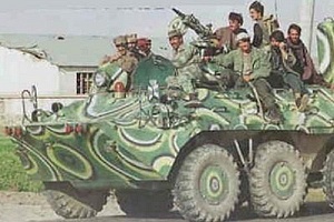БТР-80 армии Афганистана в занятном камуфляже