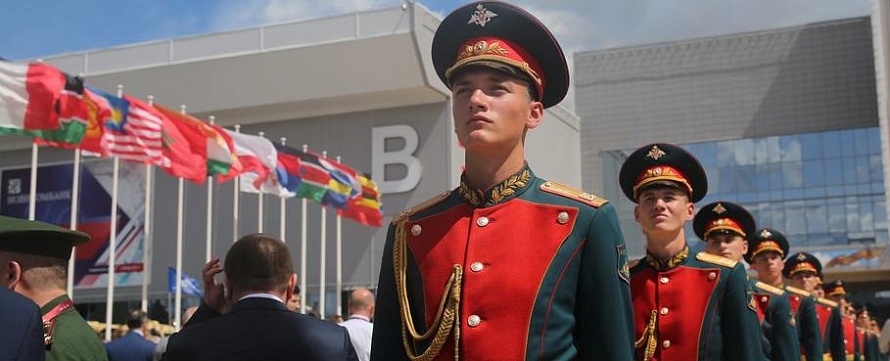 Министр обороны объявил форум «Армия-2019» открытым