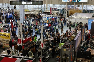 реактивный 4