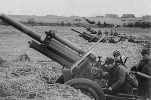 Batareya-sovetskikh-122_mm-gaubits-M_30