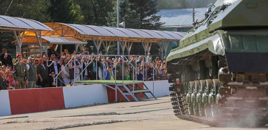 День танкиста отпраздновали в парке «Патриот»