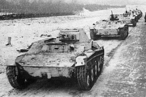 Kolonna-tankov-T_60-na-marshe-pod-Moskvoy_-zima-1941g.