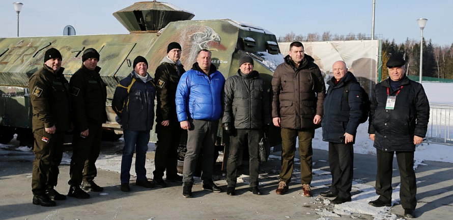 Военная делегация Сербии посетила парк «Патриот»