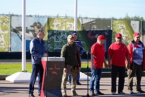 photo_5345902328718423311_y