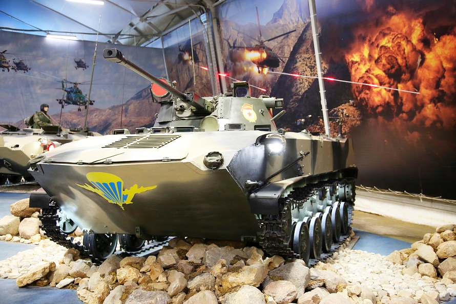 Боевая машина десанта БМД-2