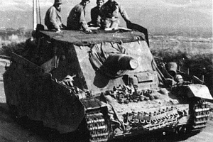 Sturmpanzer IV «Brummbär» на марше