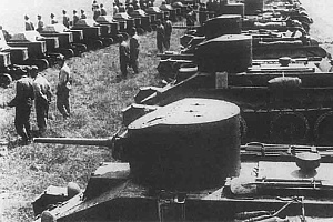 Танки БТ-2 в строю бригады им. Калиновского. 1932г.