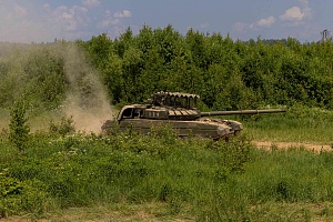 156A3048